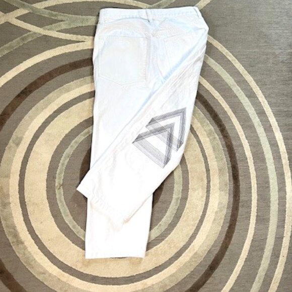 Marc Jacobs Women's Big Jean  White Capri Denim Embroidered Cropped - Picture 2 of 6